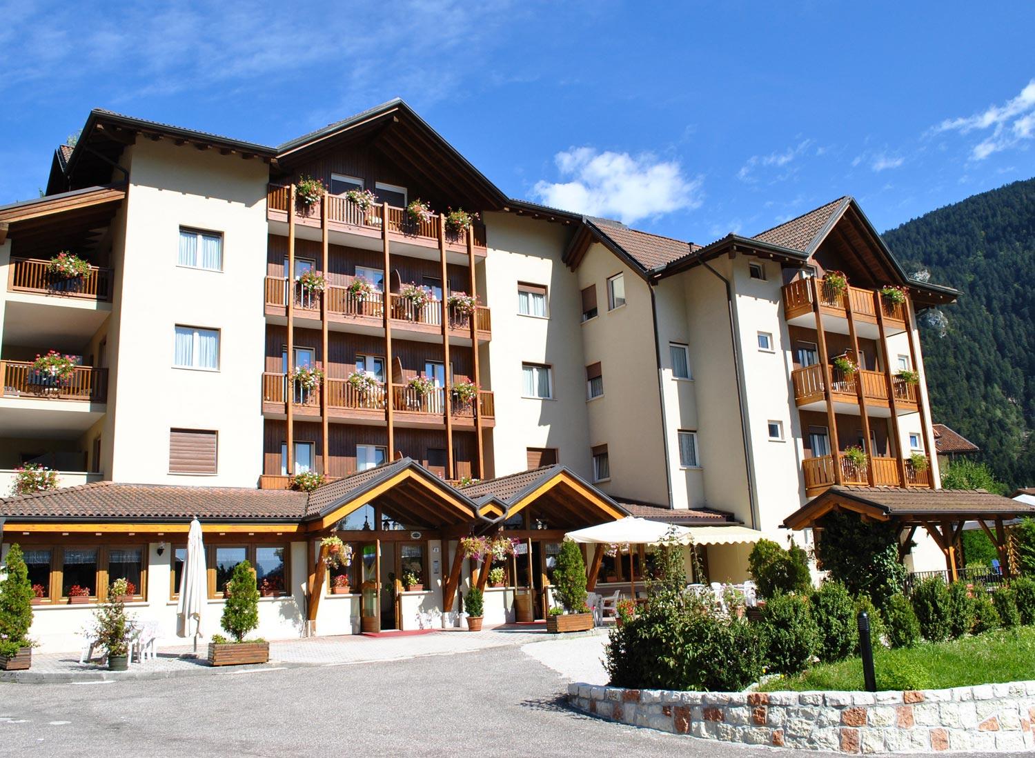 Hotel Zurigo - Molveno
