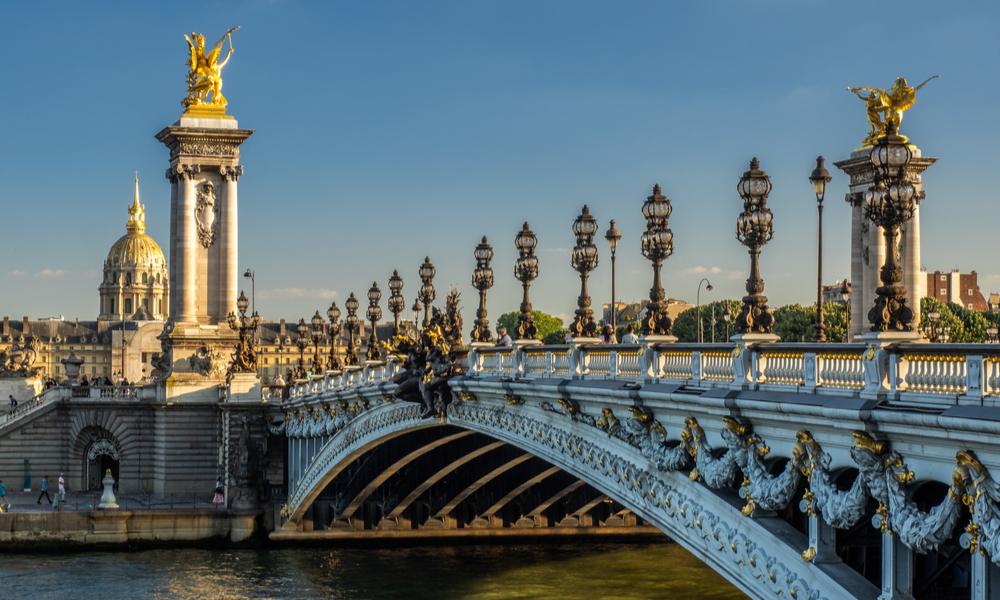 Pont Alexandre III in Parijs