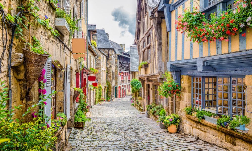 Dinan - Bretagne - Frankrijk - KRAS Busreizen