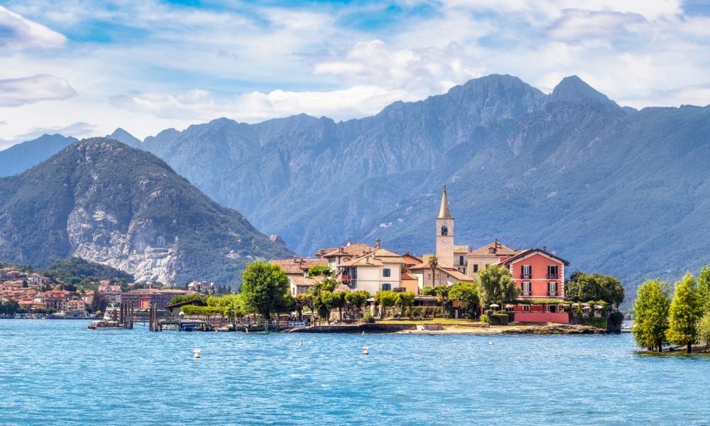 Shutterstock_2591700125 (1).jpg