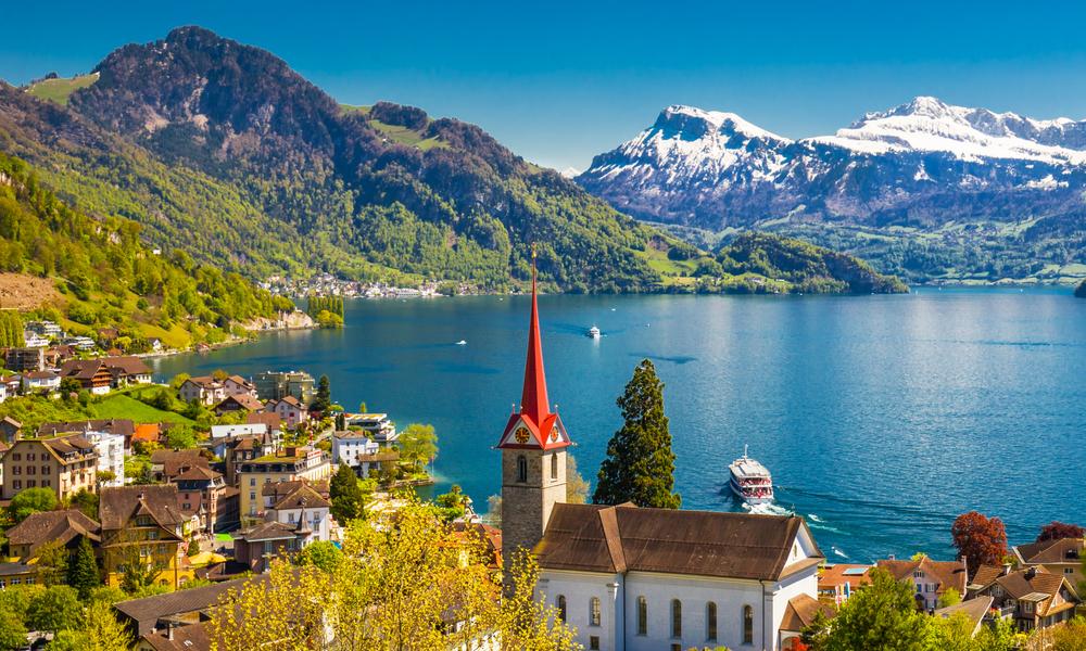 Meer van Luzern met het Vierwoudstedenmeer - KRAS Busreizen - Zwitserland