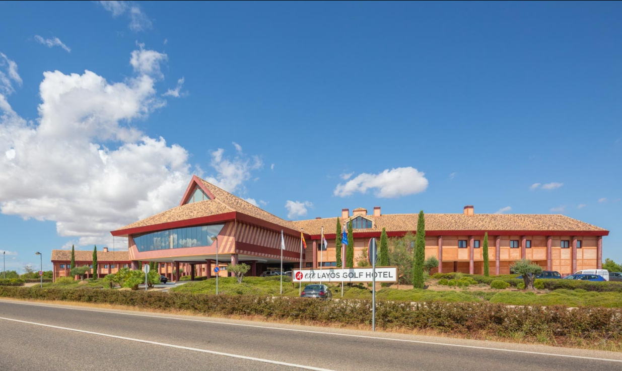 Hotel Exe Layos Golf